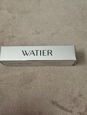 Love My Lips Lip Oil — Silver Packaging